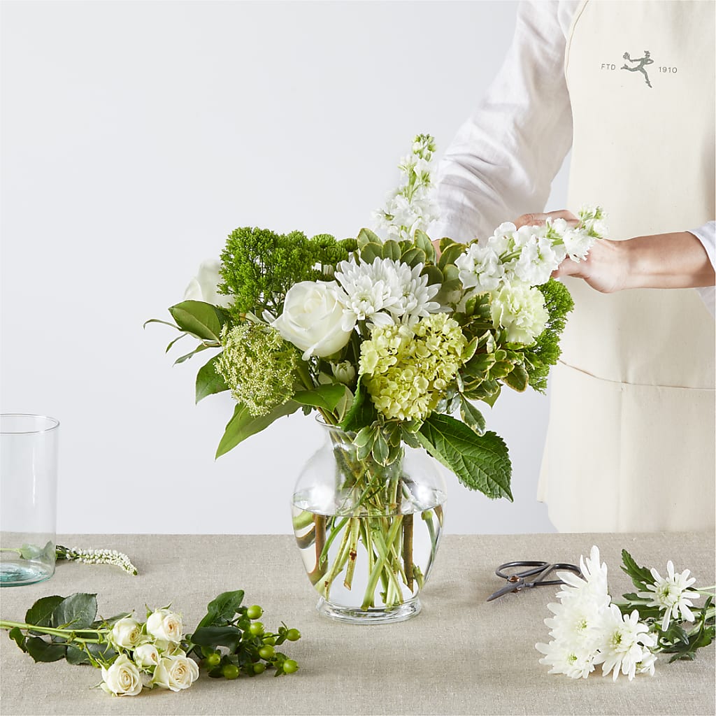 Irish Garden - A Florist Original – C IMONDI & SON FLORIST & GREENHOUSE, Pawtucket RI