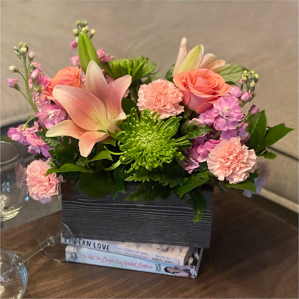 Beautiful Spirit Basket – C IMONDI & SON FLORIST & GREENHOUSE, Pawtucket RI