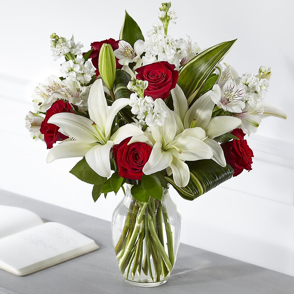 Loving Respect Bouquet – C IMONDI & SON FLORIST & GREENHOUSE, Pawtucket RI