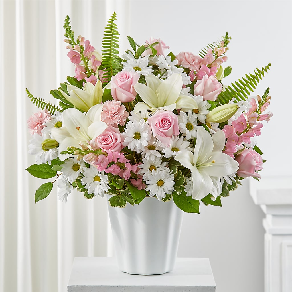 Soft Touch Tabletop Basket – C IMONDI & SON FLORIST & GREENHOUSE, Pawtucket RI