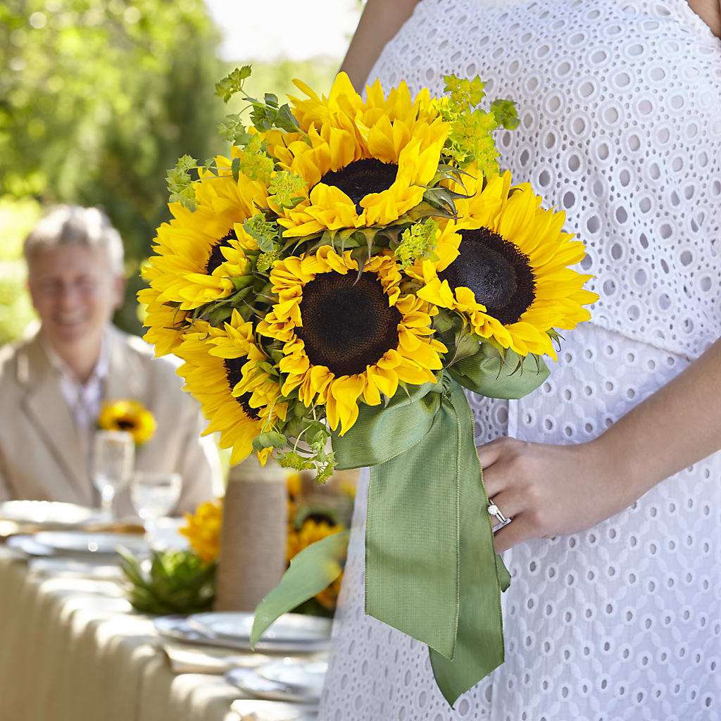 Free Spirit Bouquet – C IMONDI & SON FLORIST & GREENHOUSE, Pawtucket RI