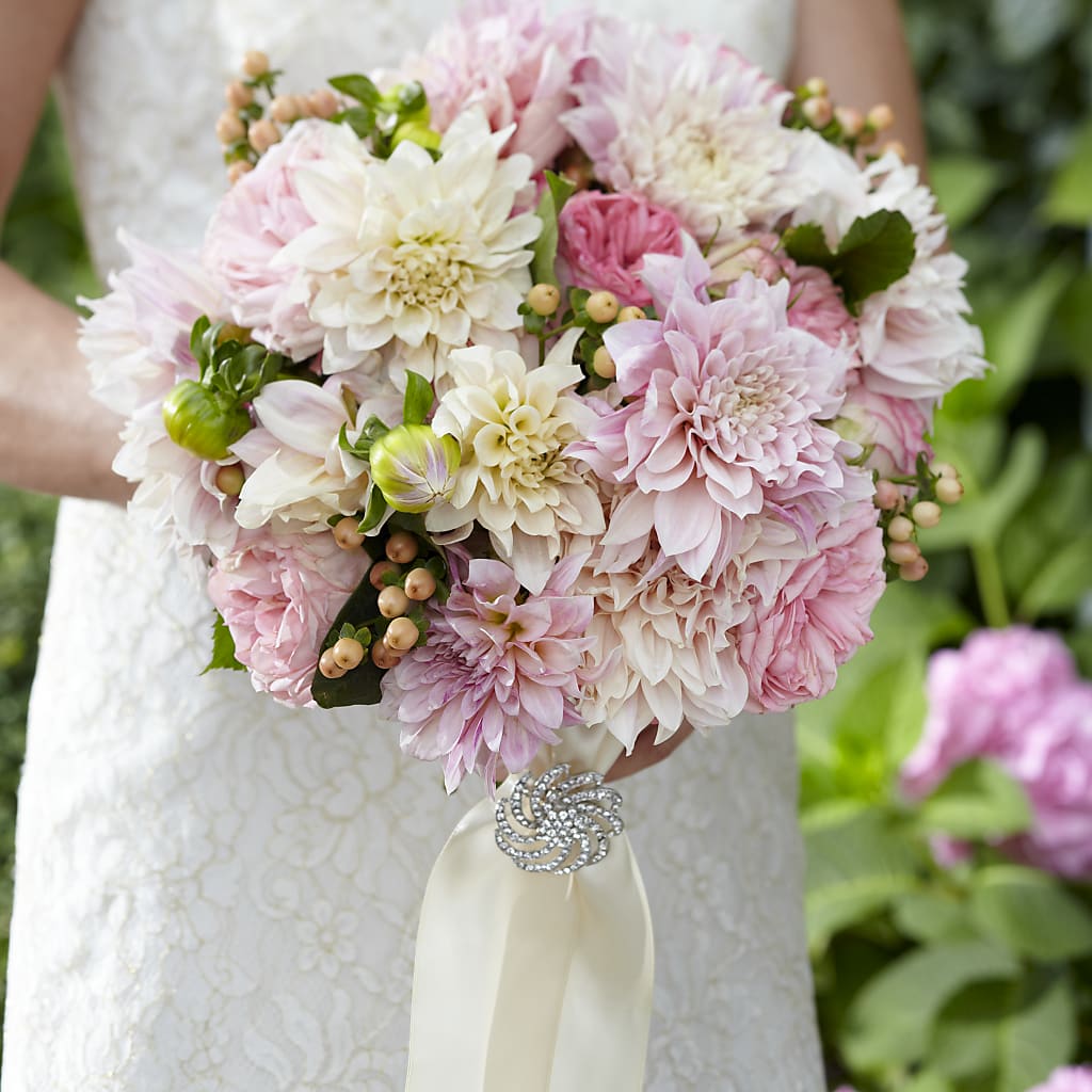 Heart's Promise Bouquet – C IMONDI & SON FLORIST & GREENHOUSE, Pawtucket RI