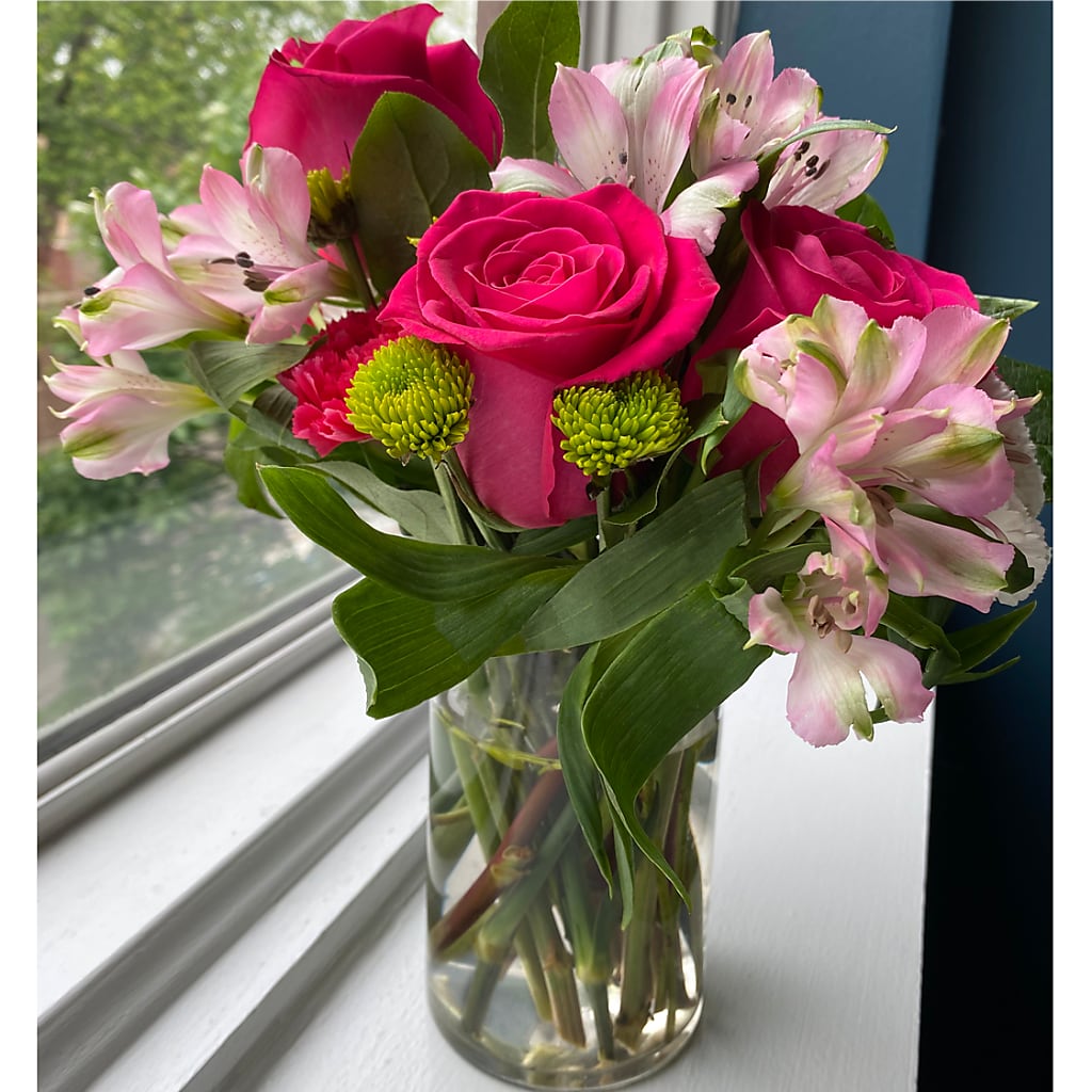 Sweet & Pretty Bouquet – C IMONDI & SON FLORIST & GREENHOUSE, Pawtucket RI