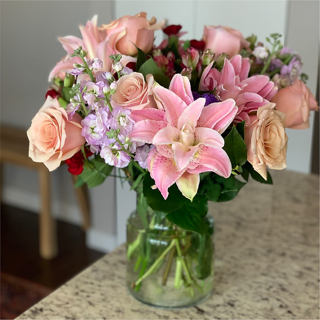 Romantique Bouquet – C IMONDI & SON FLORIST & GREENHOUSE, Pawtucket RI