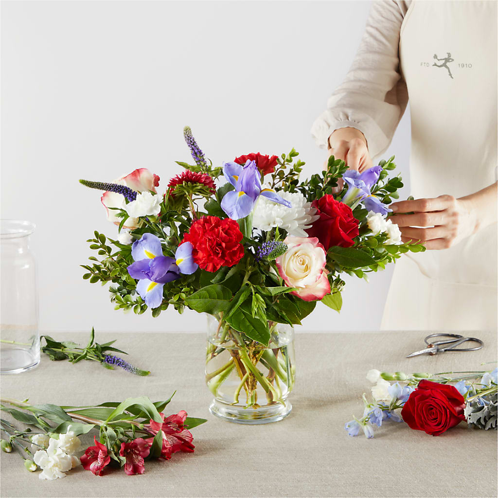 Star Spangled - A Florist Original – C IMONDI & SON FLORIST & GREENHOUSE, Pawtucket RI