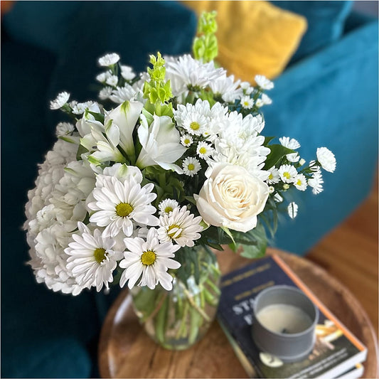 Classic Ivory – A Florist Original – C IMONDI & SON FLORIST & GREENHOUSE, Pawtucket RI
