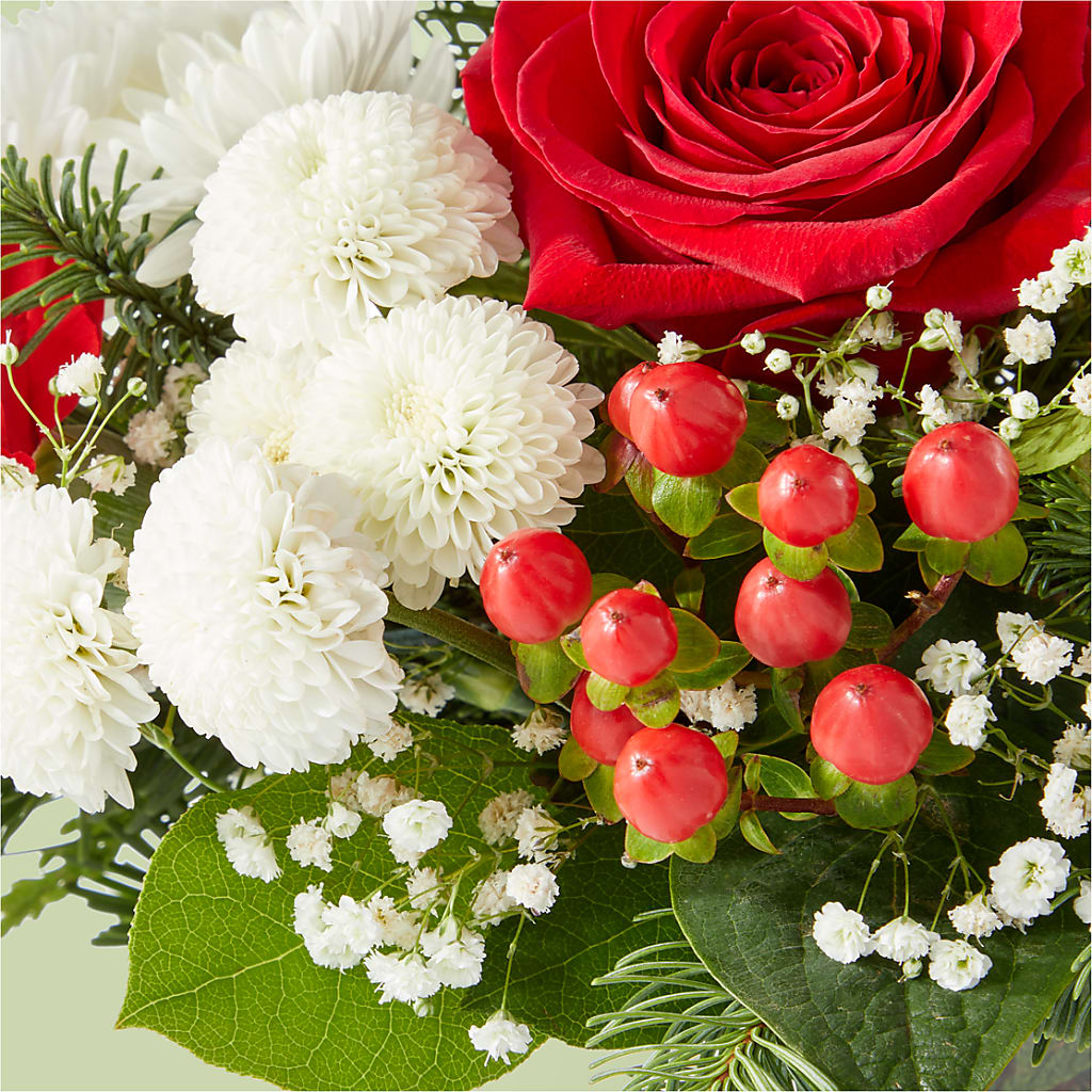 Chance of Flurries Bouquet – C IMONDI & SON FLORIST & GREENHOUSE, Pawtucket RI