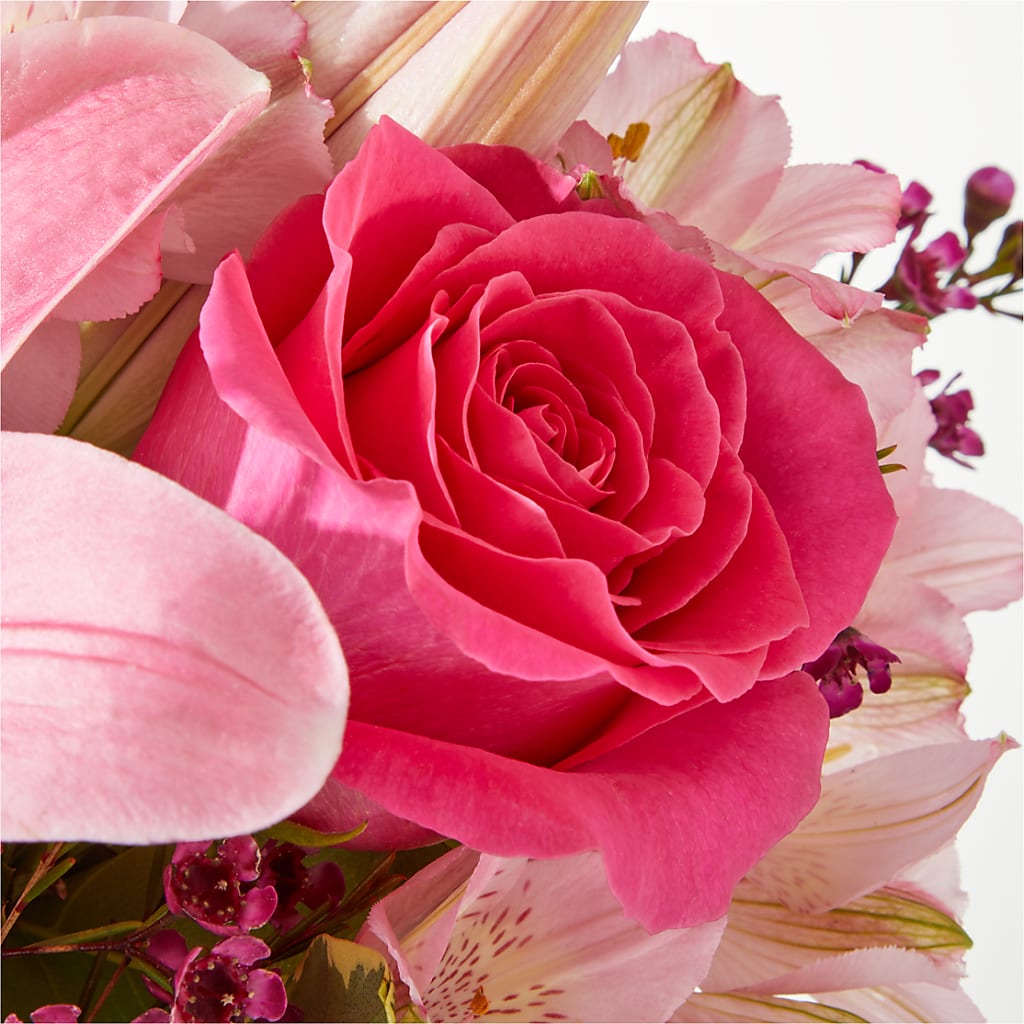 Lucky in Love Bouquet – C IMONDI & SON FLORIST & GREENHOUSE, Pawtucket RI
