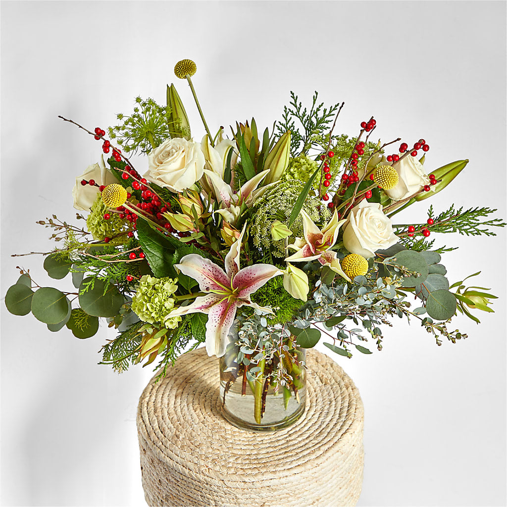 Berry & Bright Bouquet – C IMONDI & SON FLORIST & GREENHOUSE, Pawtucket RI