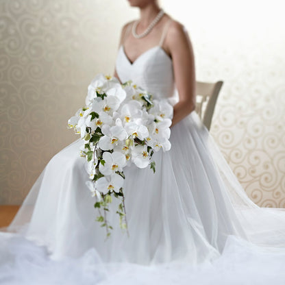 Classic White Bouquet – C IMONDI & SON FLORIST & GREENHOUSE, Pawtucket RI
